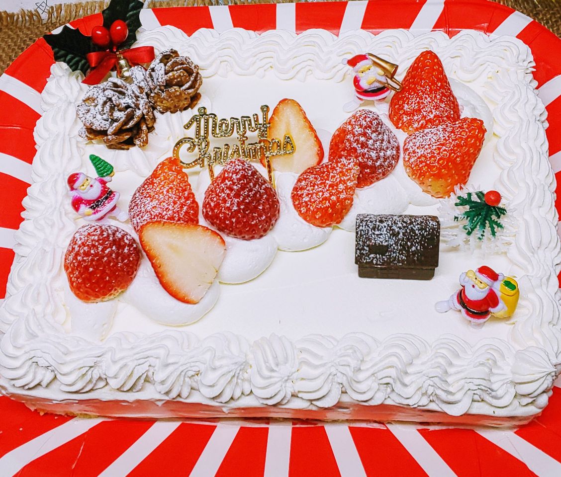 苺たっぷり?クリスマスケーキ?