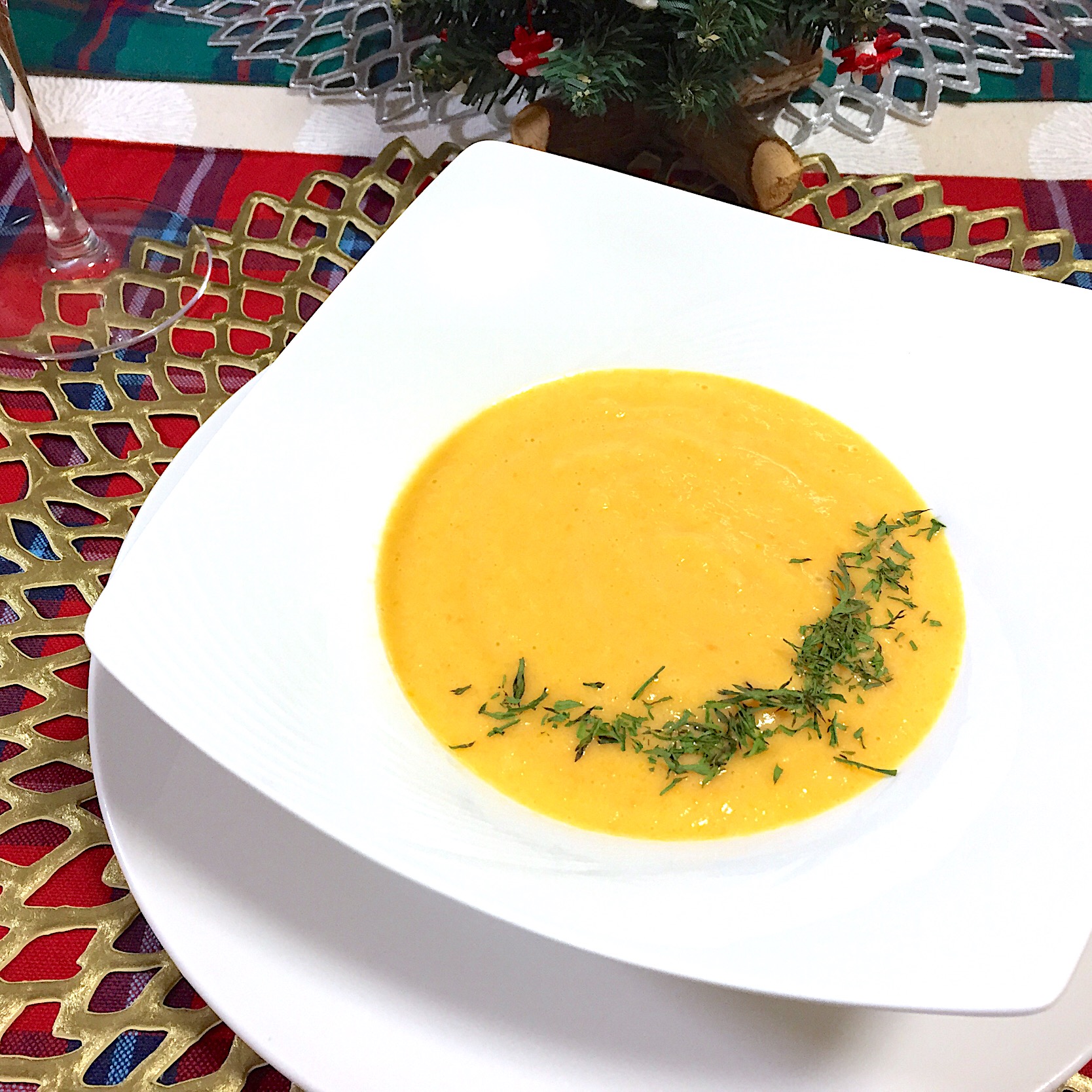 おうちでクリスマスディナーニンジンの塩麹スープ
