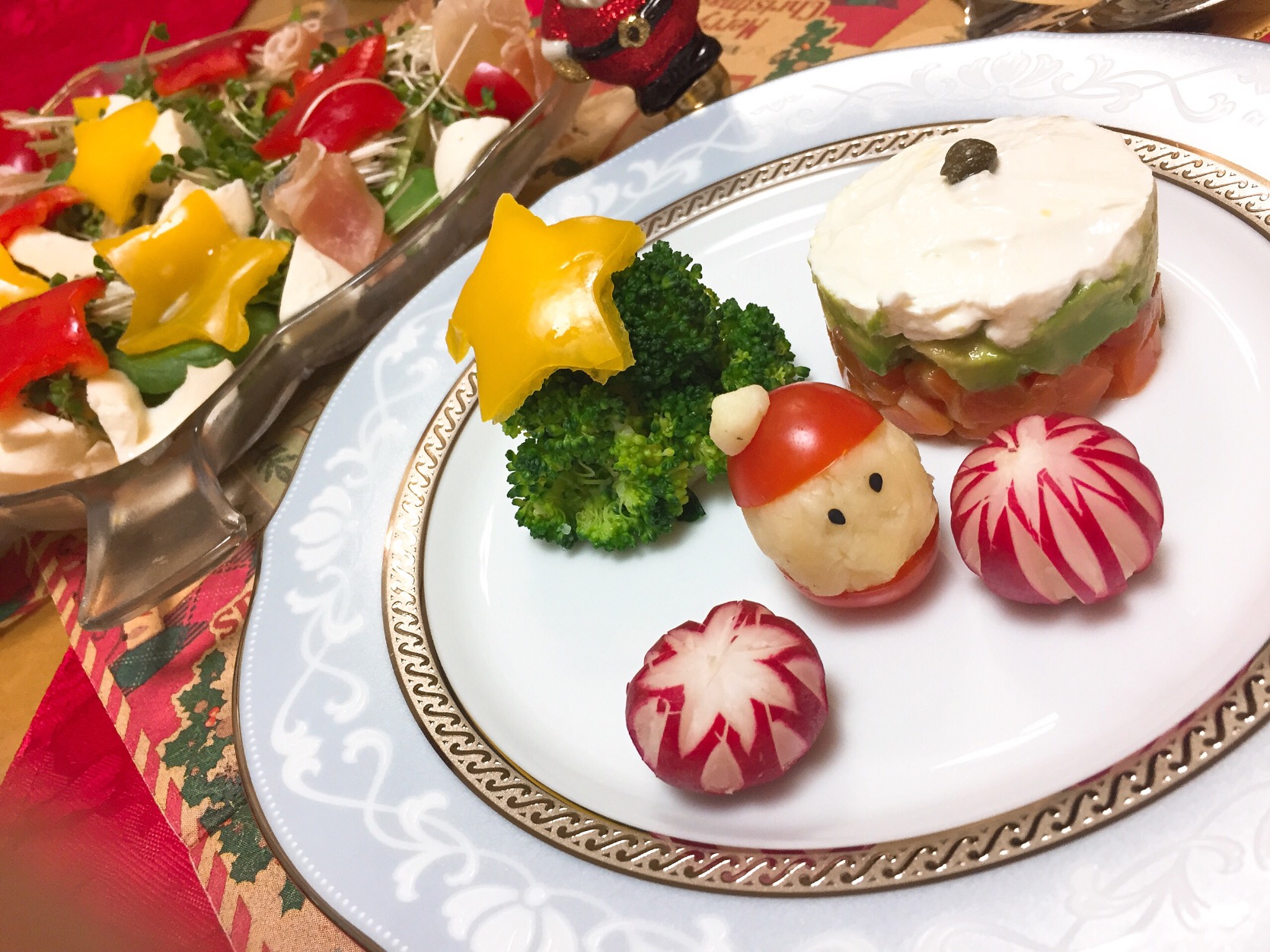 クリスマスパーティーの前菜に アボカドとサーモンのタルタル ビックリスマス グランプリ18 ヤマサ醤油株式会社