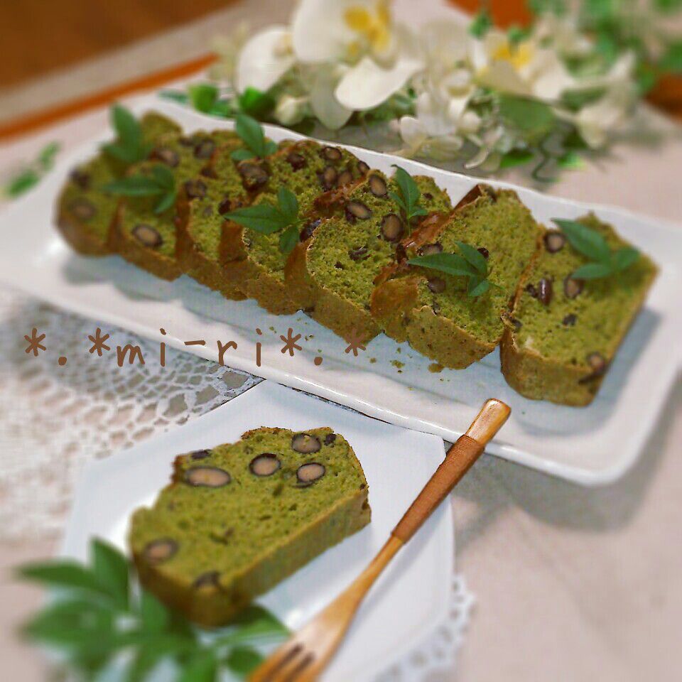 ?簡単！混ぜて焼くだけ?黒豆抹茶パウンドケーキ?るだけ