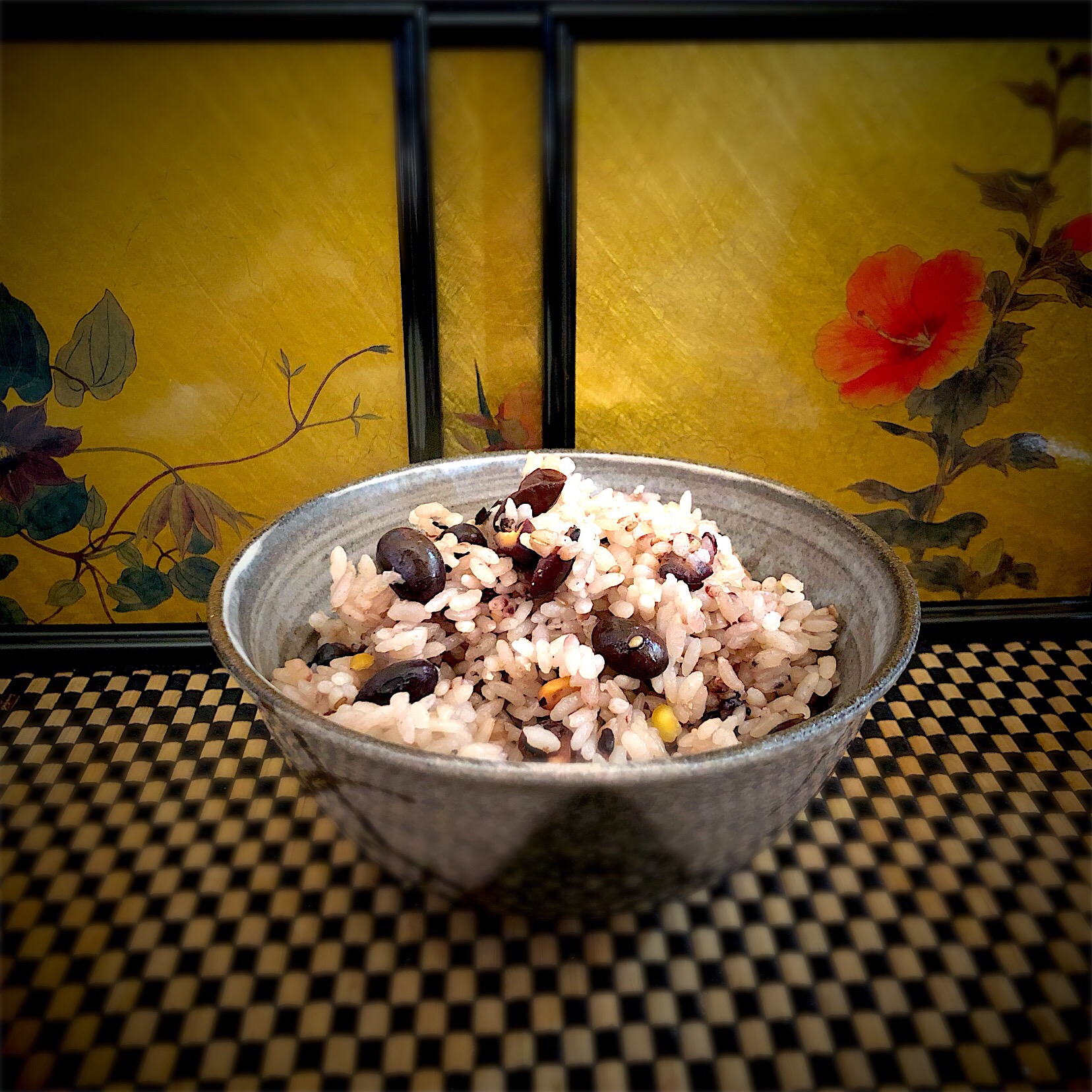 佐野未起の料理 人生初の黒豆を使い雑穀米との炊き合わせキーは醤油