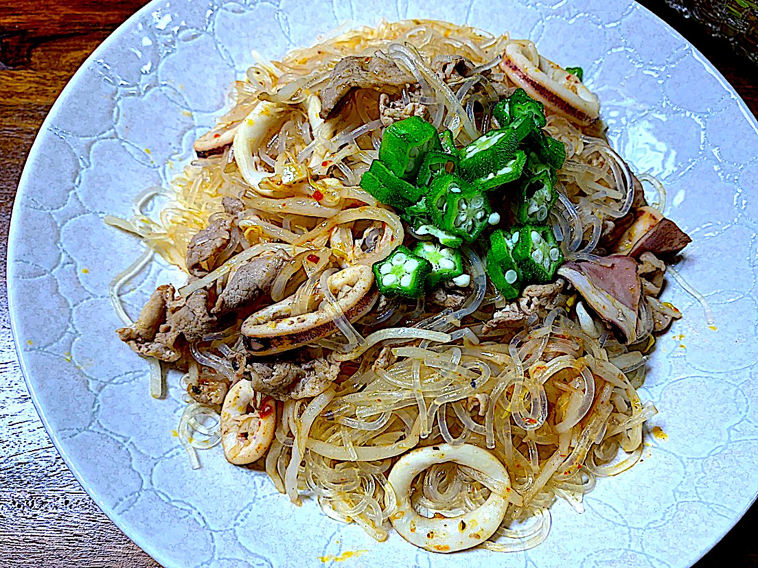 スイチリとナンプラーでエスニック春雨麺