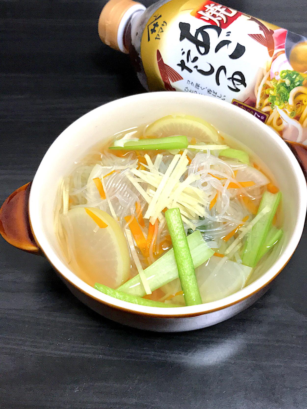 焼あご出汁と生姜の春雨スープ