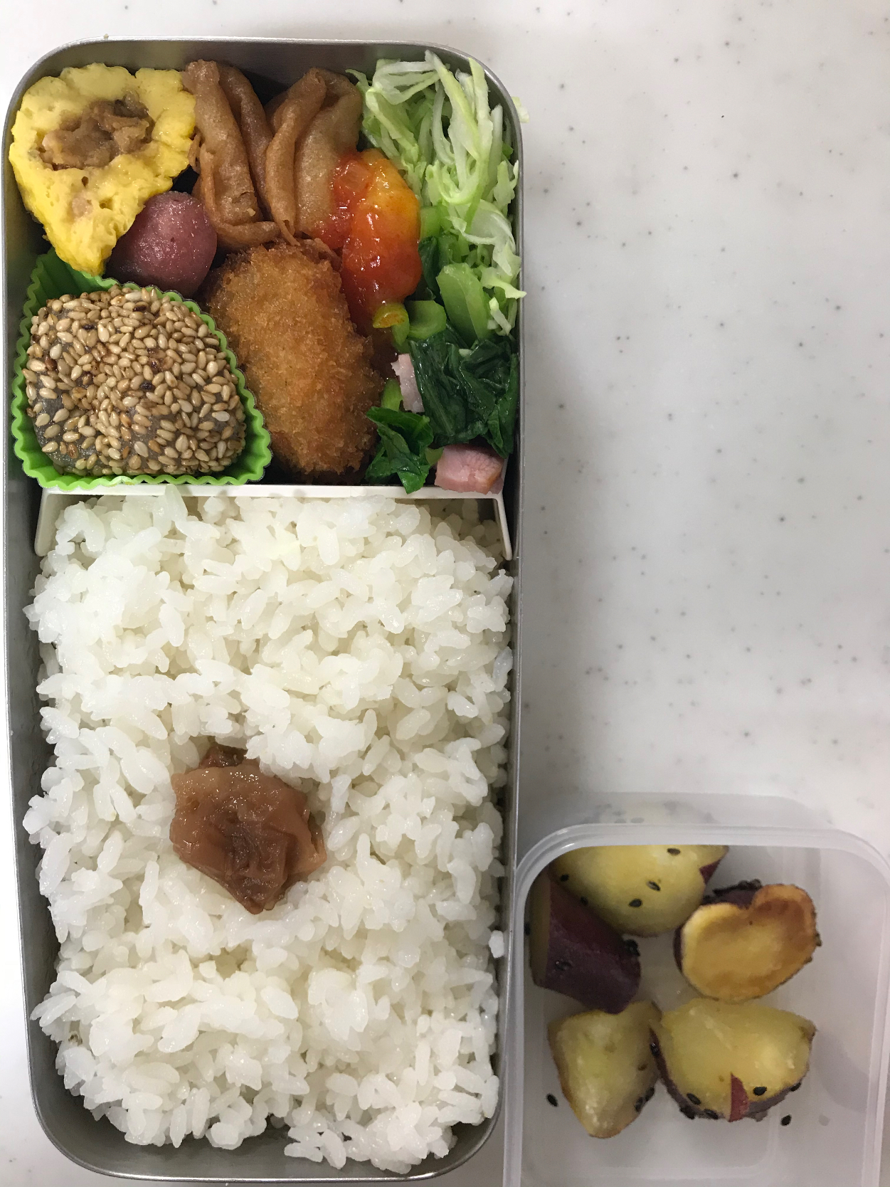 #旦那様中華弁当#海老チリ#小松菜とベーコンの中華炒め#春巻#胡麻団子#昨日の大学芋