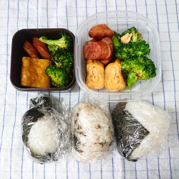 おにぎり弁当