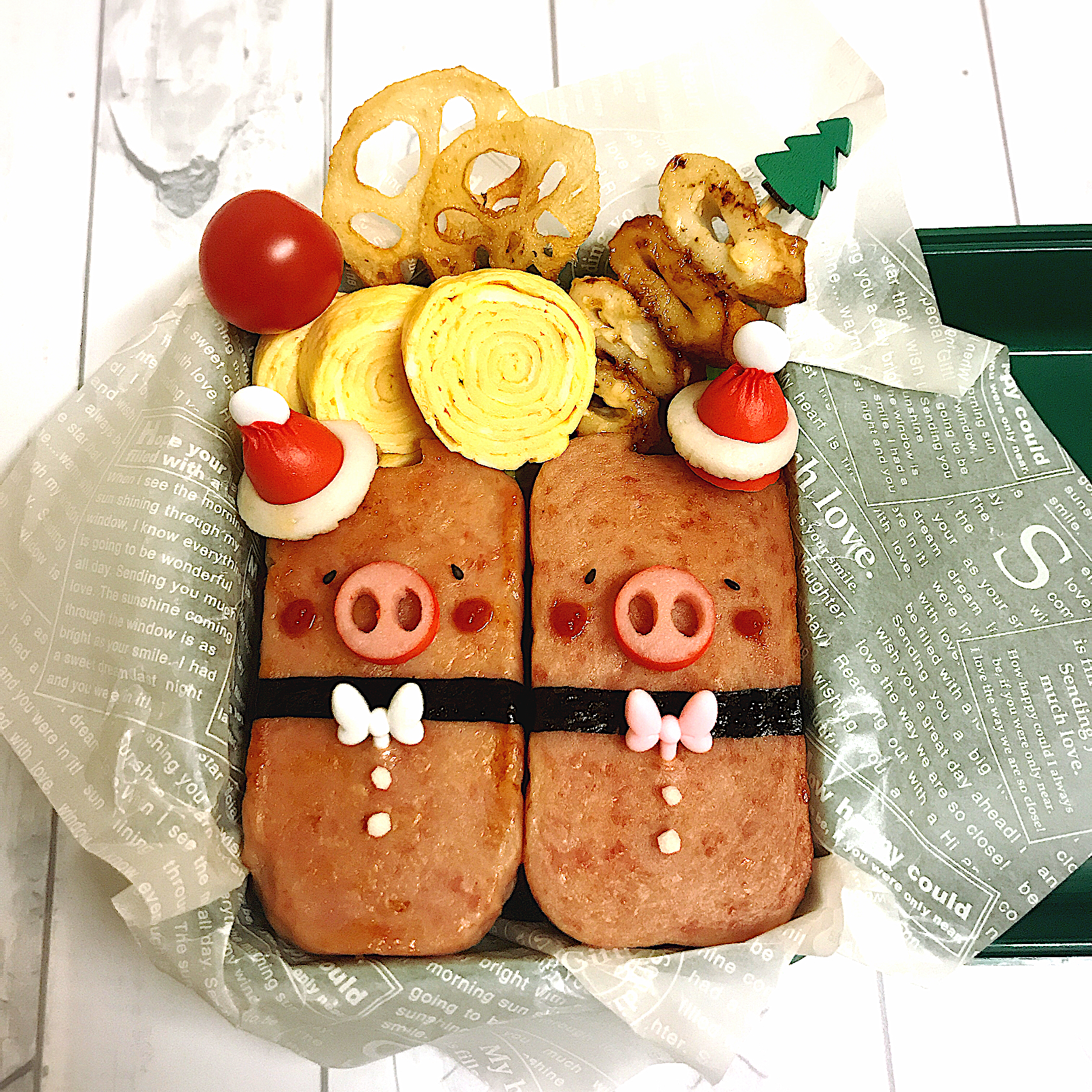 娘弁当 スパムおにぎり クリスマス弁当