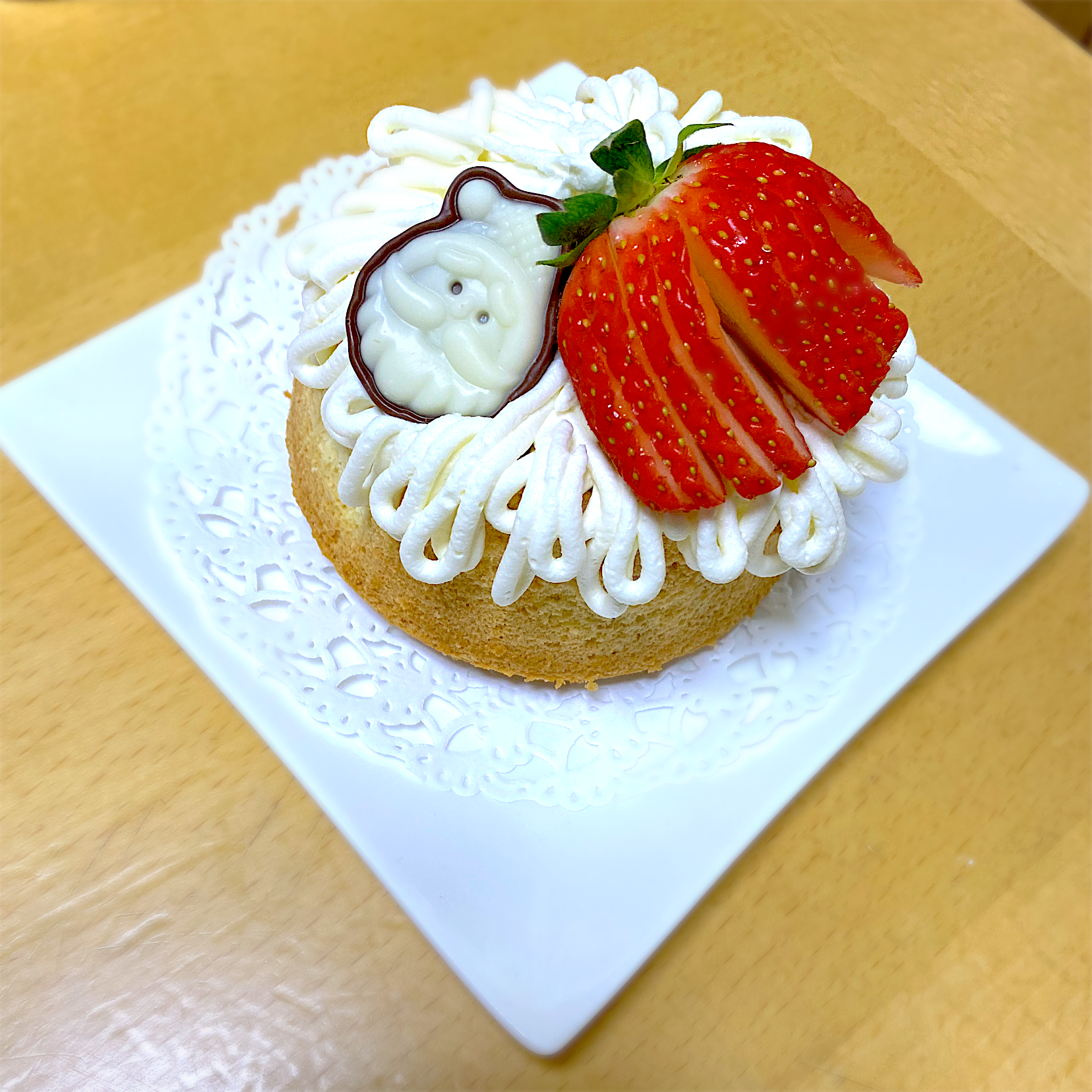 シフォンケーキでクリスマスケーキ作ったよ