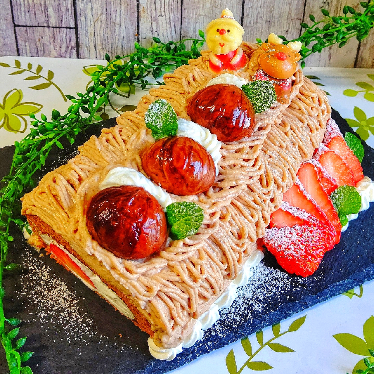 クリスマスモンブランロールケーキ☆