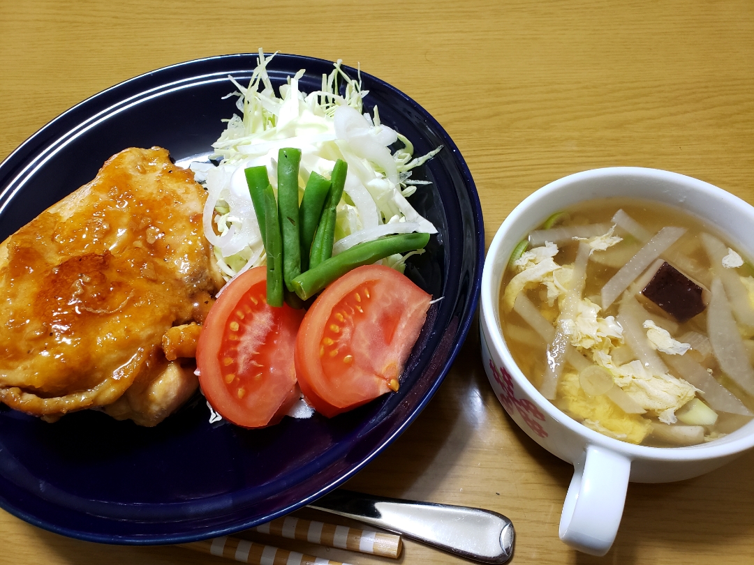 鶏の照り焼きには、うまつゆスープがぴったり‼️