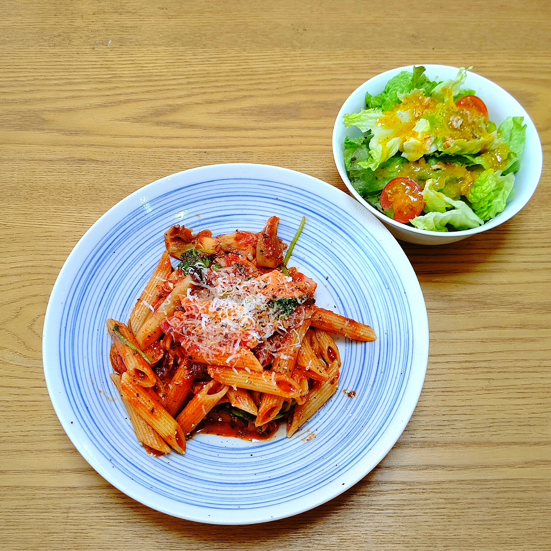 『トマトソースパスタ これうまつゆ』