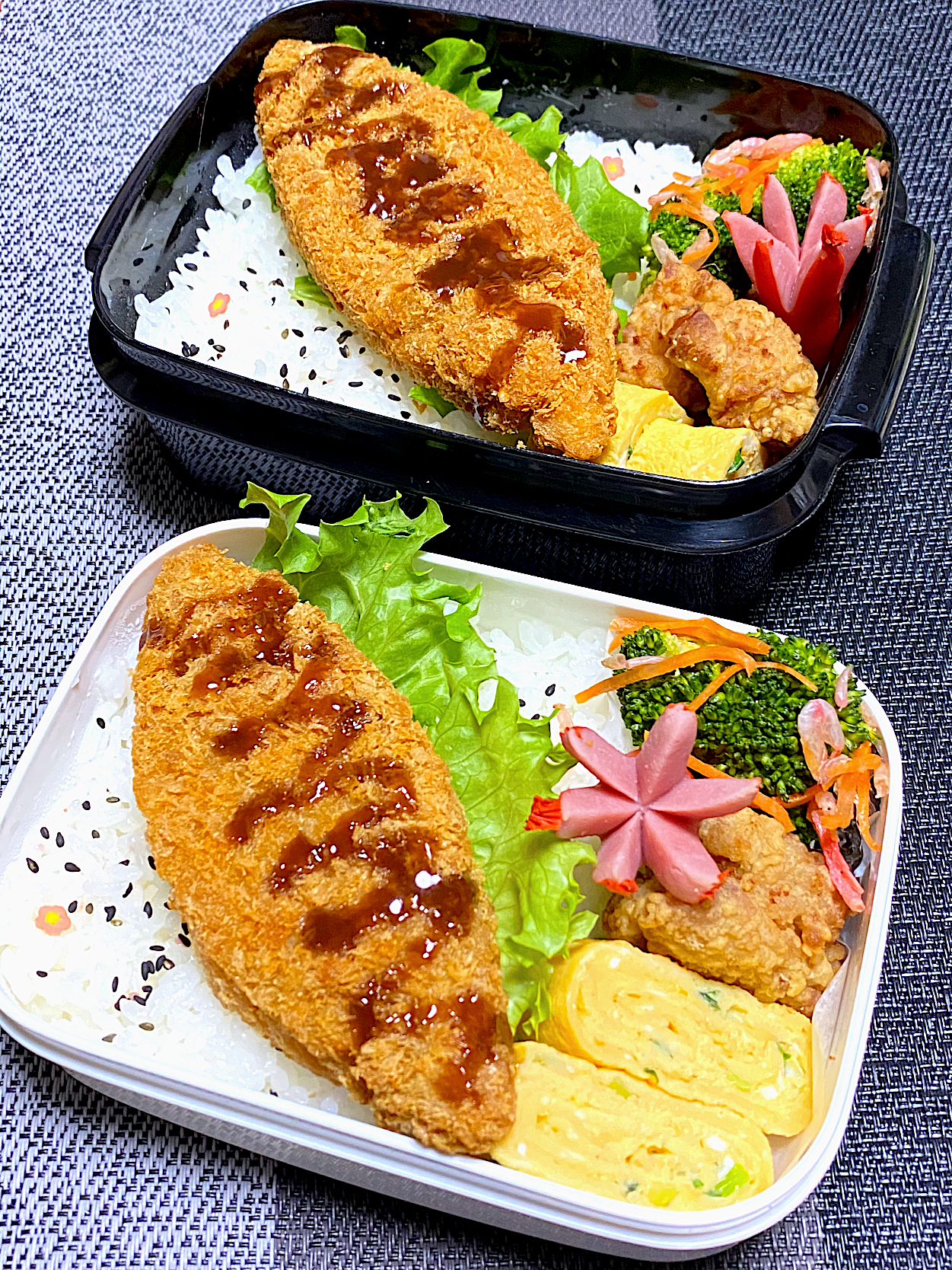 息子のお弁当(強制～ブロッコリーと人参と桜えびの､これうまつゆ和え😀)