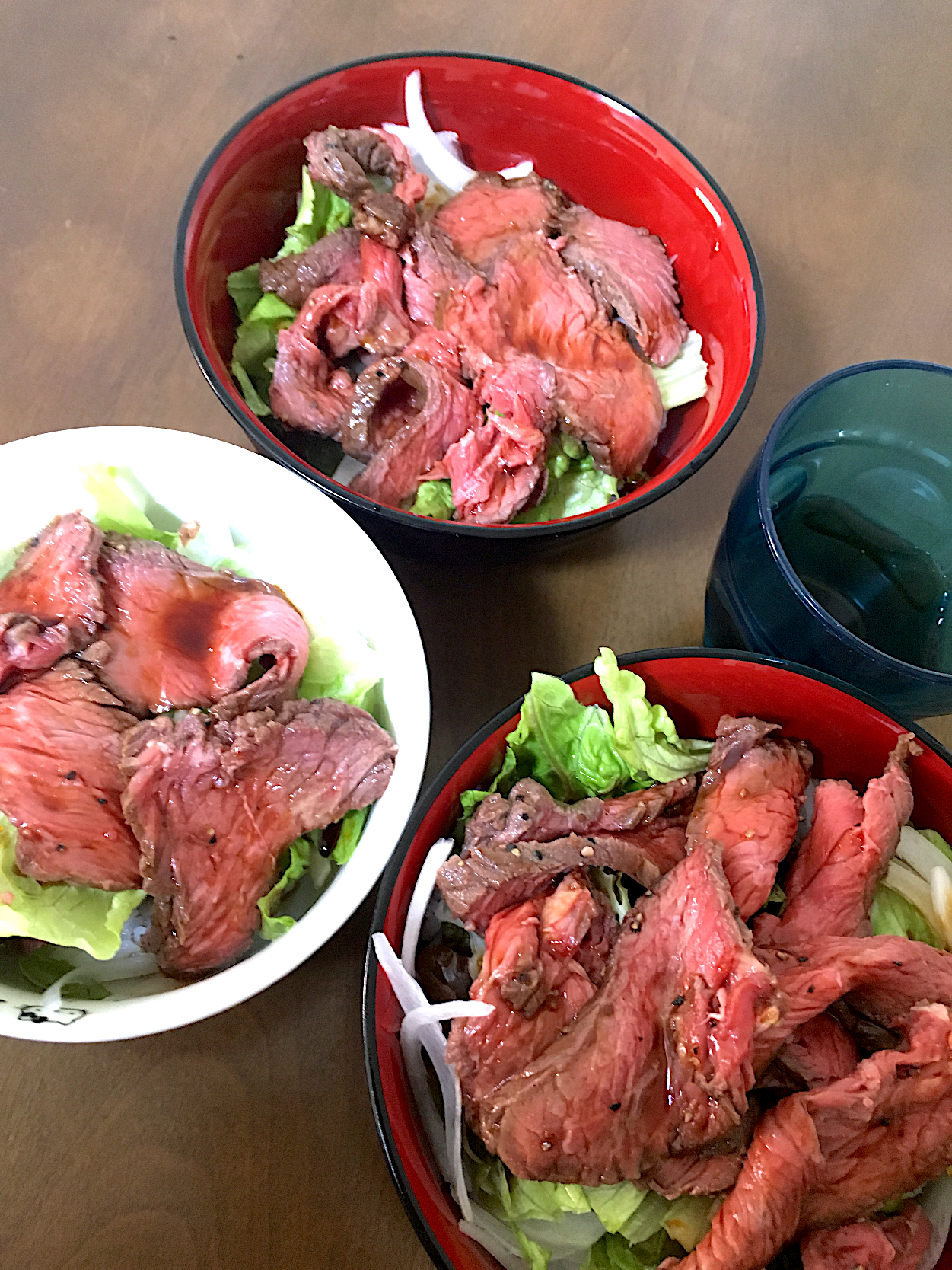 ローストビーフ丼。