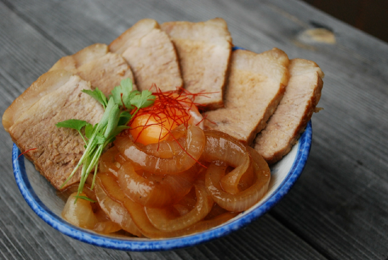 チャーシュー丼