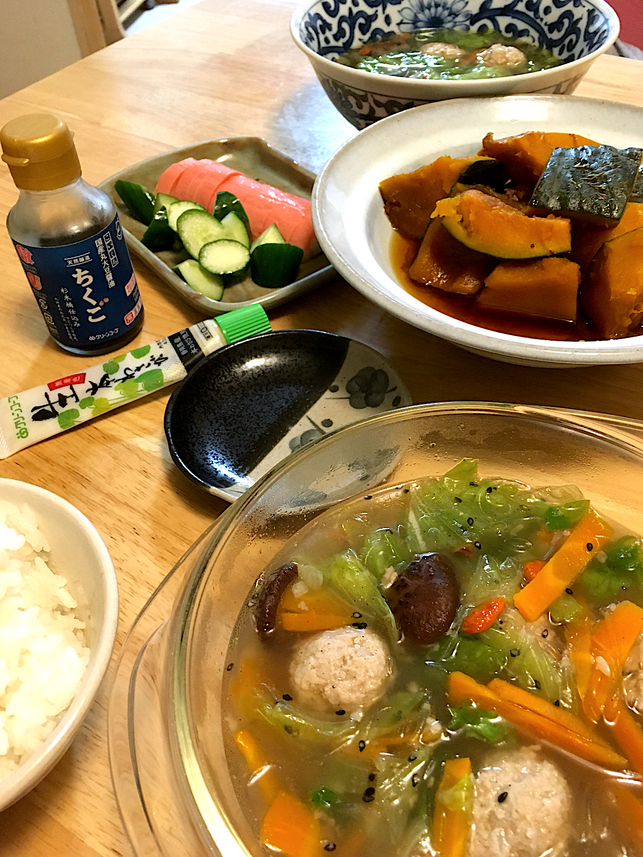 昨日の晩ゴハン〜肉団子とレタスの春雨スープ、かぼちゃ煮物、板わさ