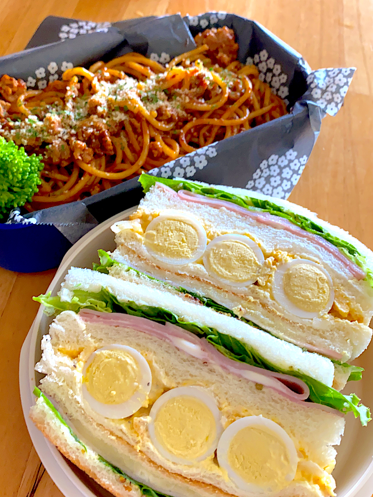 味噌ボロネーゼパスタと3種のサンドイッチのお弁当 パスタグランプリ ヤマサ醤油株式会社