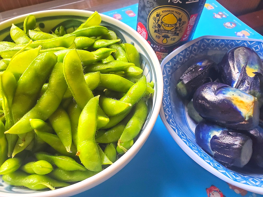 夜の友　枝豆と漬け茄子