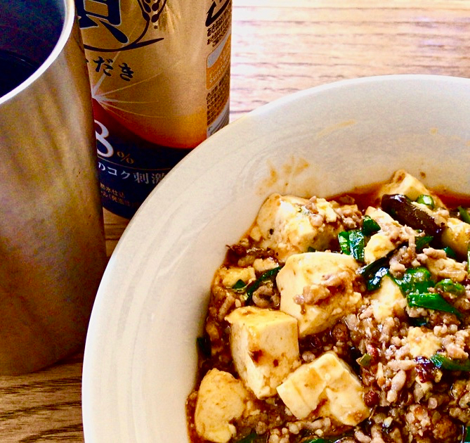 お昼は麻婆丼・・・