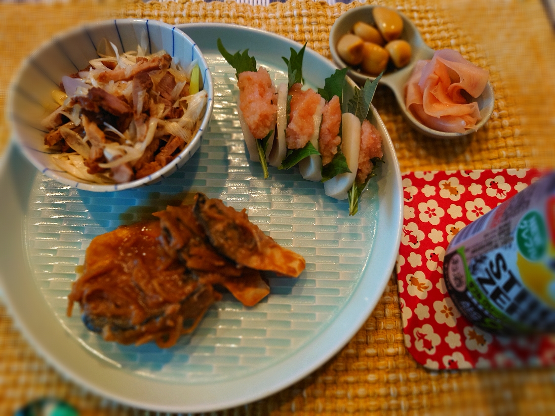 ★小料理屋ちえこ　お品書き★
🍶鯖の味噌煮
🍶明太かまぼこ
🍶ネギチャーシュー
🍶ガリとニンニクの醤油漬け