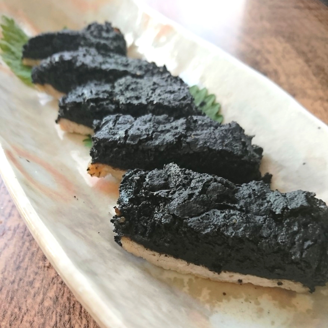 豚肉の黒ごま蒸し(沖縄料理 ミヌダル)