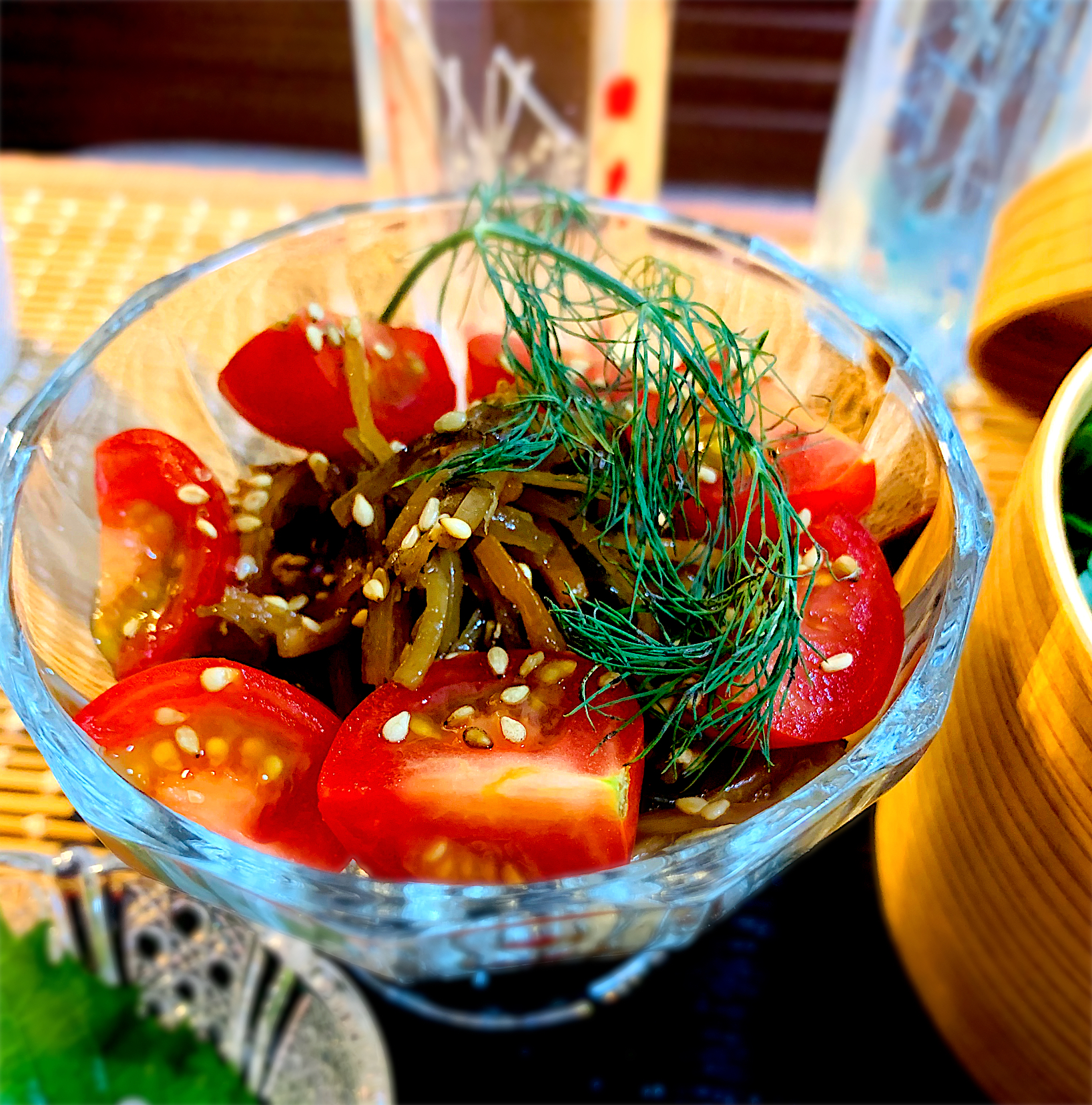 【和食】胡麻油と黒胡椒が薫る金平牛蒡の赤茄子和物