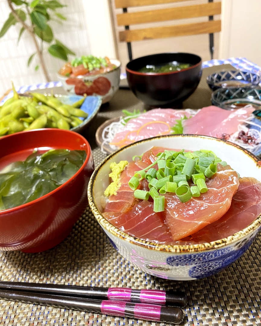 マグロ丼