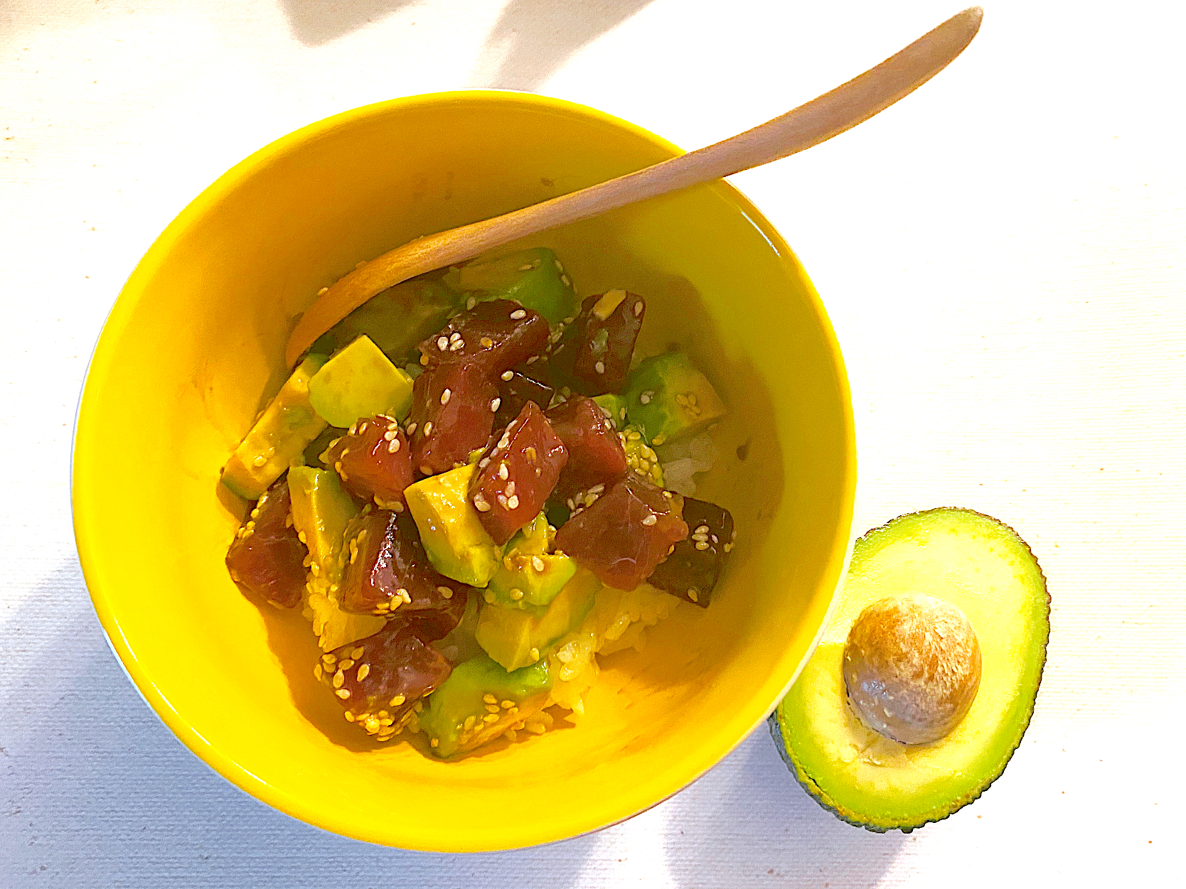 マグロのポキ丼