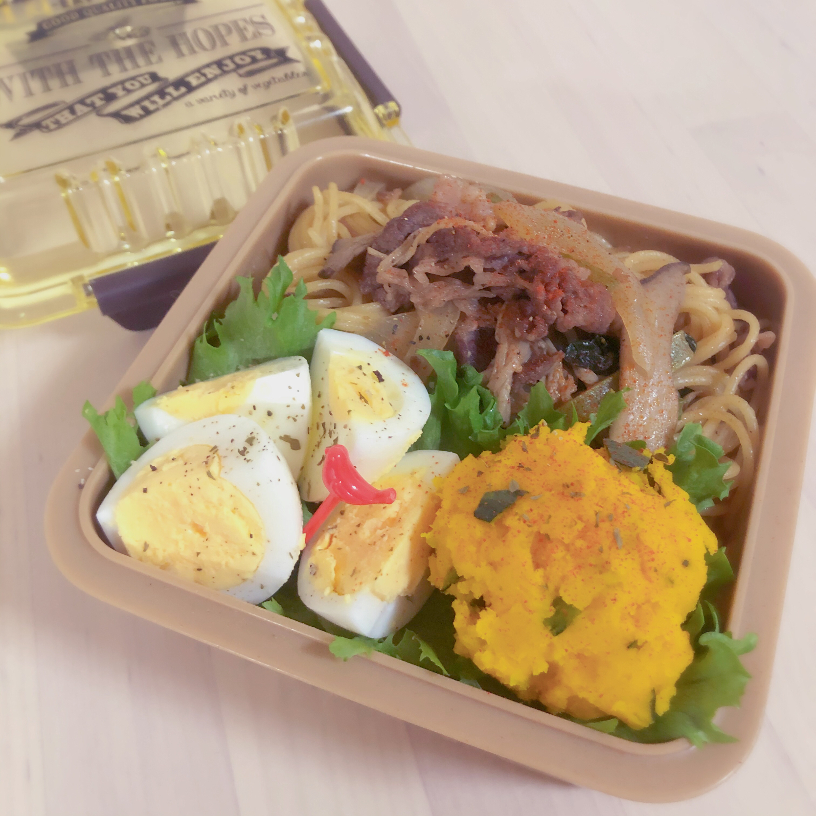 牛肉ときのこのパスタ弁当