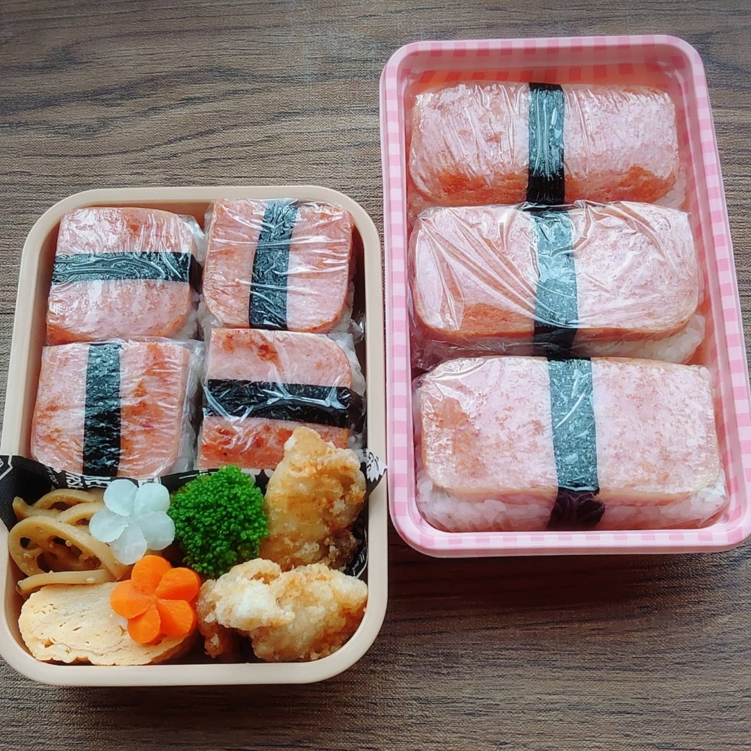 スパムおにぎりと鱈フライ弁当