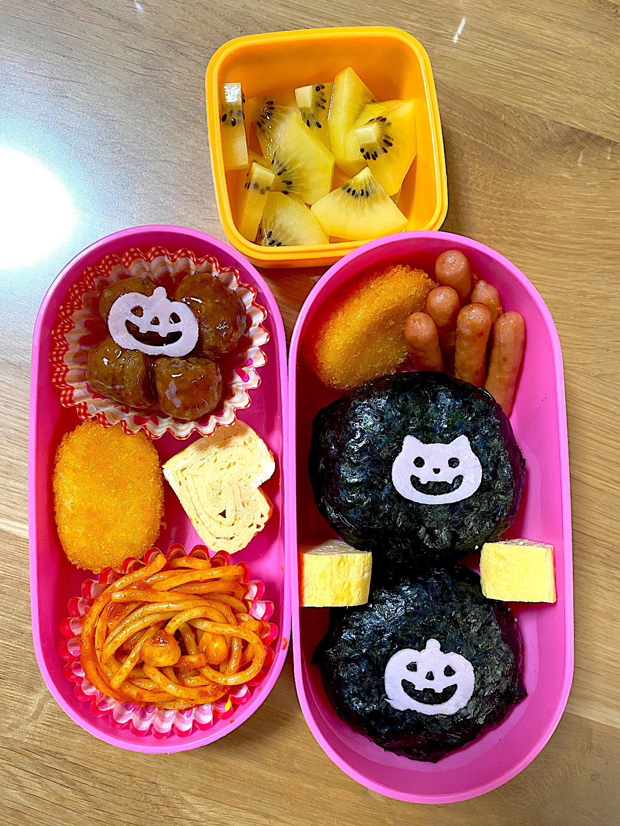 焦って詰め込んだ小2弁当🎃