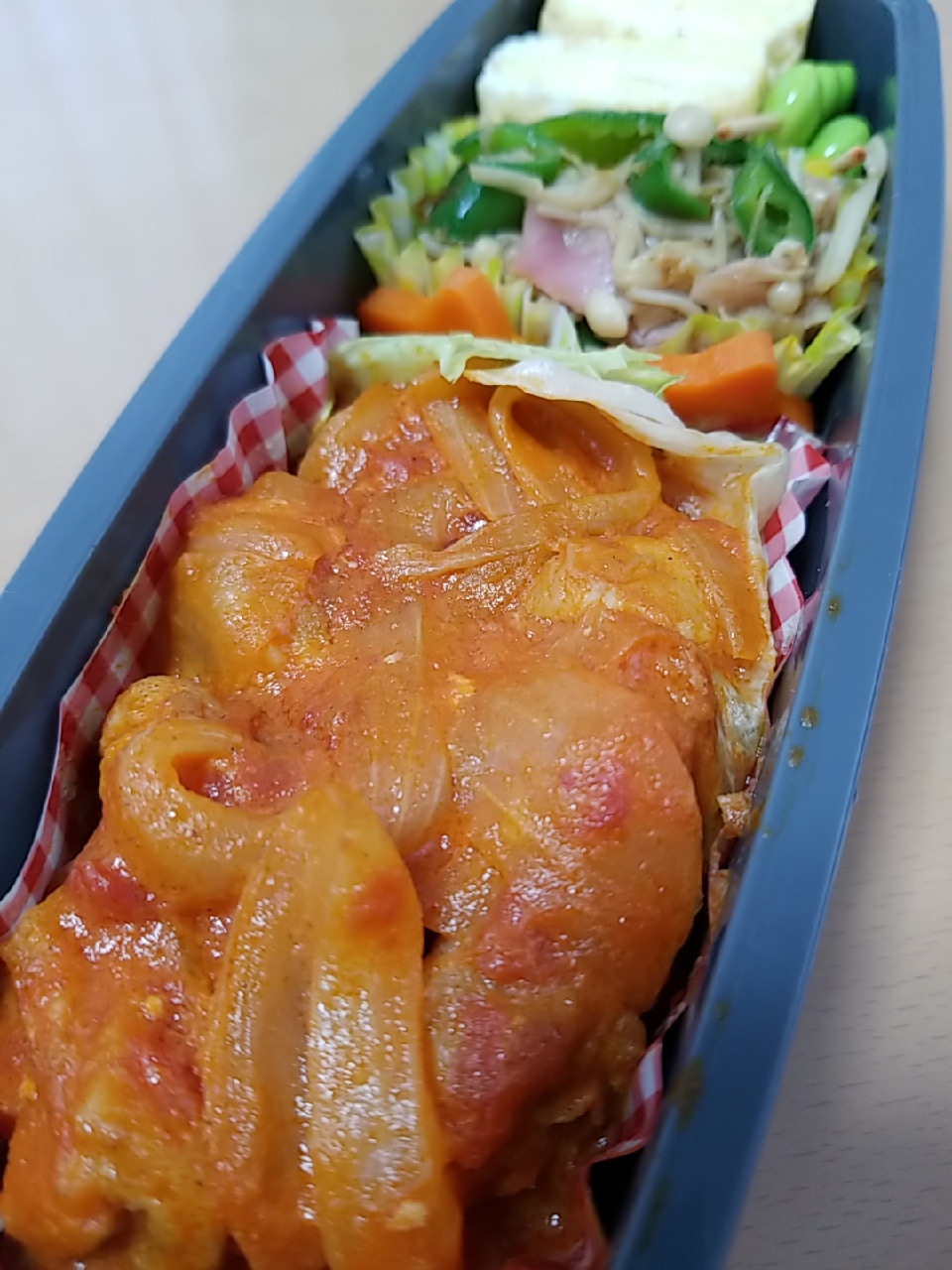 チキンのトマトクリーム煮込み弁当