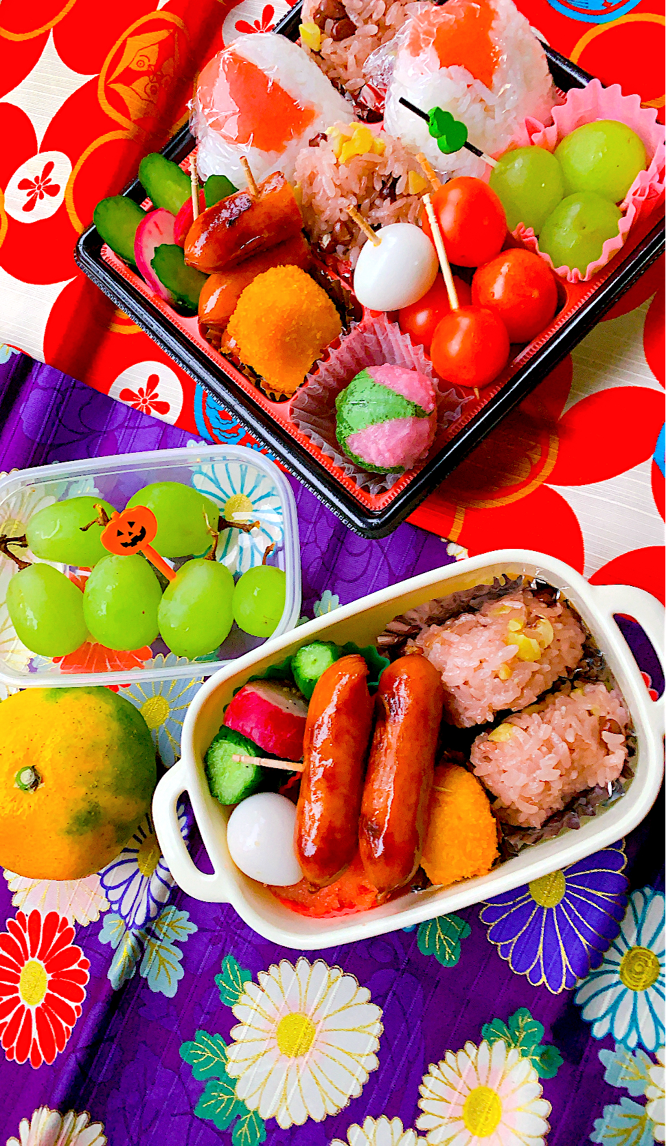 #お弁当　#お父さん弁当　#おむすび弁当　#使い捨て容器　#おにぎり弁当　#シャインマスカット　#yamasarakurakubento #snapdish