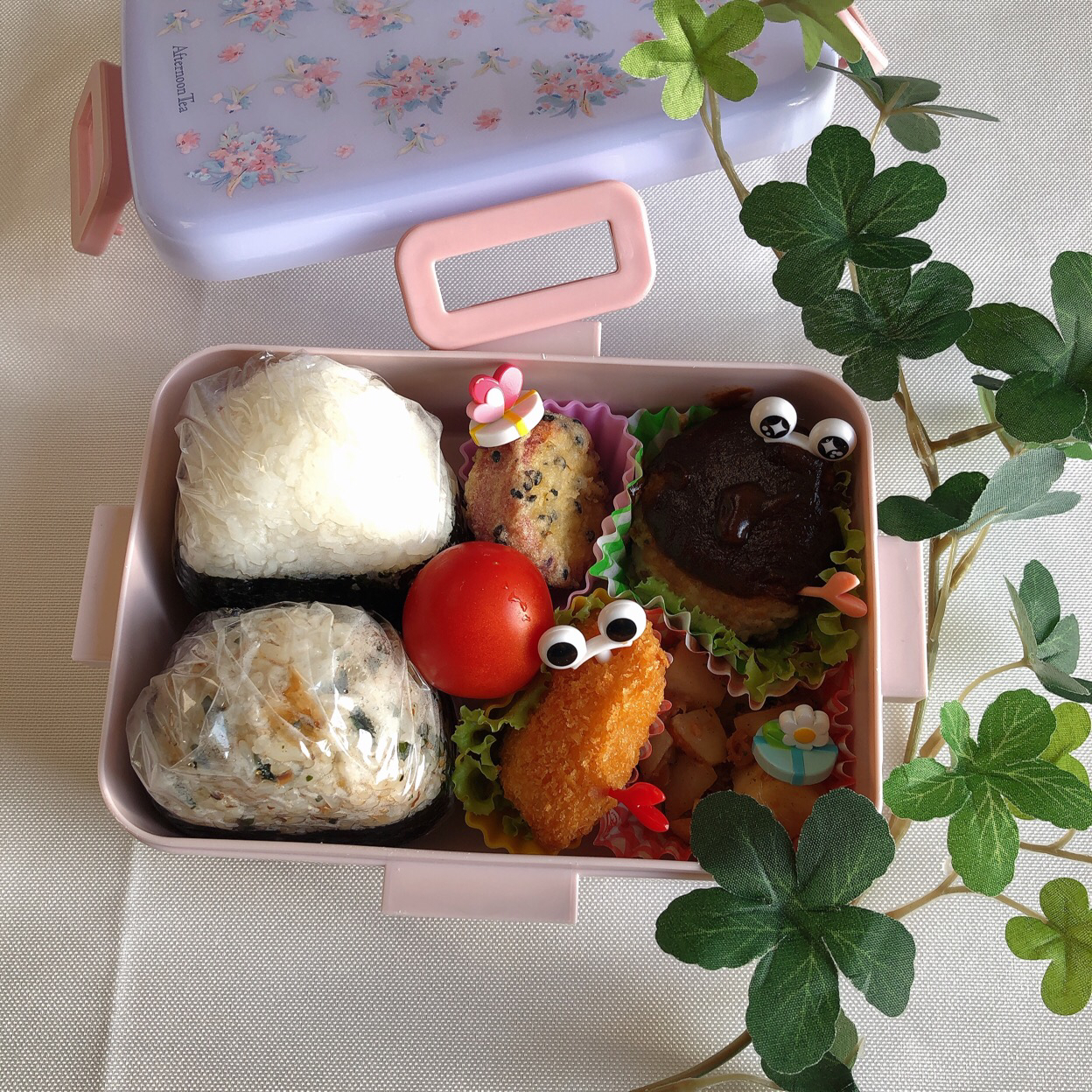 10/26❤︎娘のおにぎりお弁当🌱