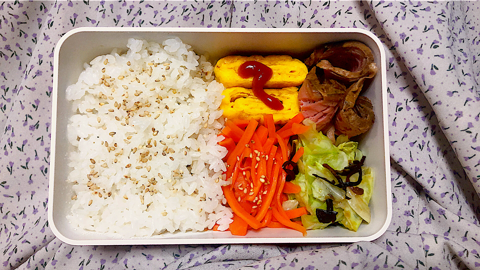 初めてのお弁当