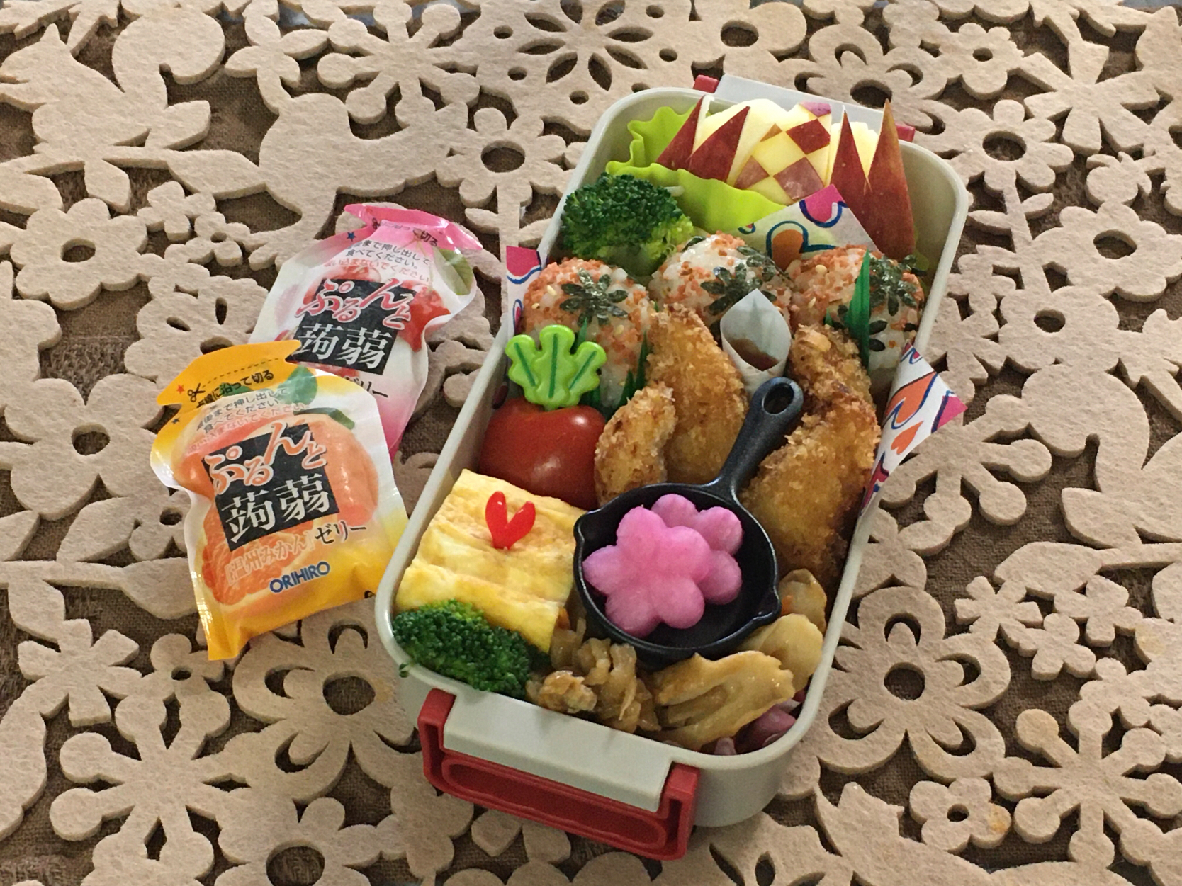 中③娘のお弁当～たらこふりかけこにぎり