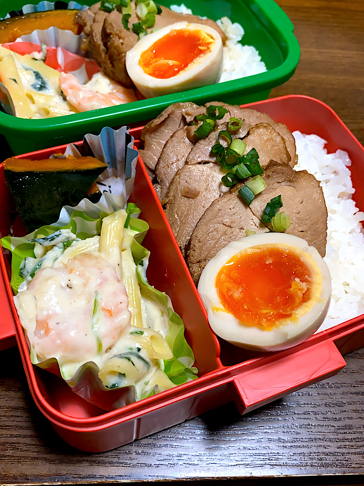 チャーシューと冷めても美味しいグラタン弁当