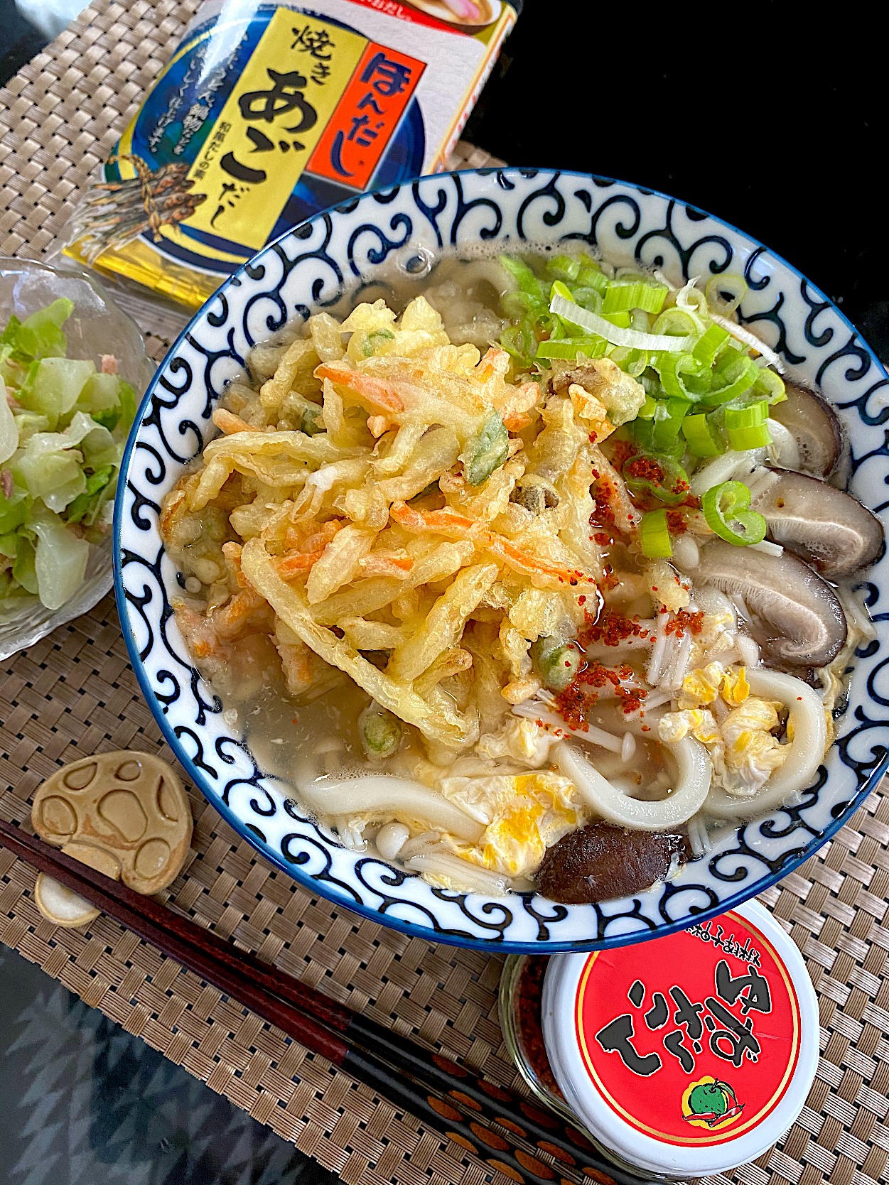 ゆかりさんの料理 きのこの卵とじうどん🍄