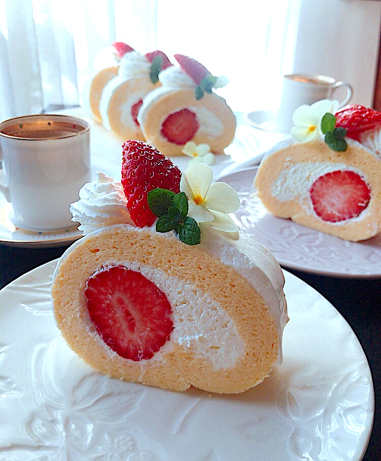 🍓苺シフオンロールケーキ🍰