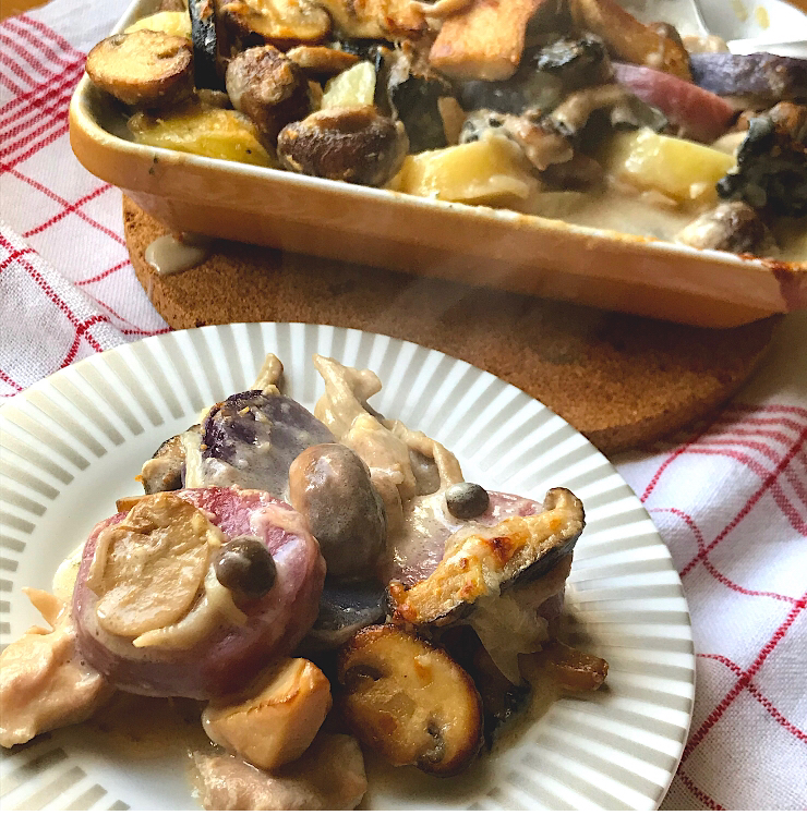 🥔🍄いつかの鶏フリカッセをリメイク🐓じゃがいもと きのこゴロンゴロンなグラタン🥔🍄