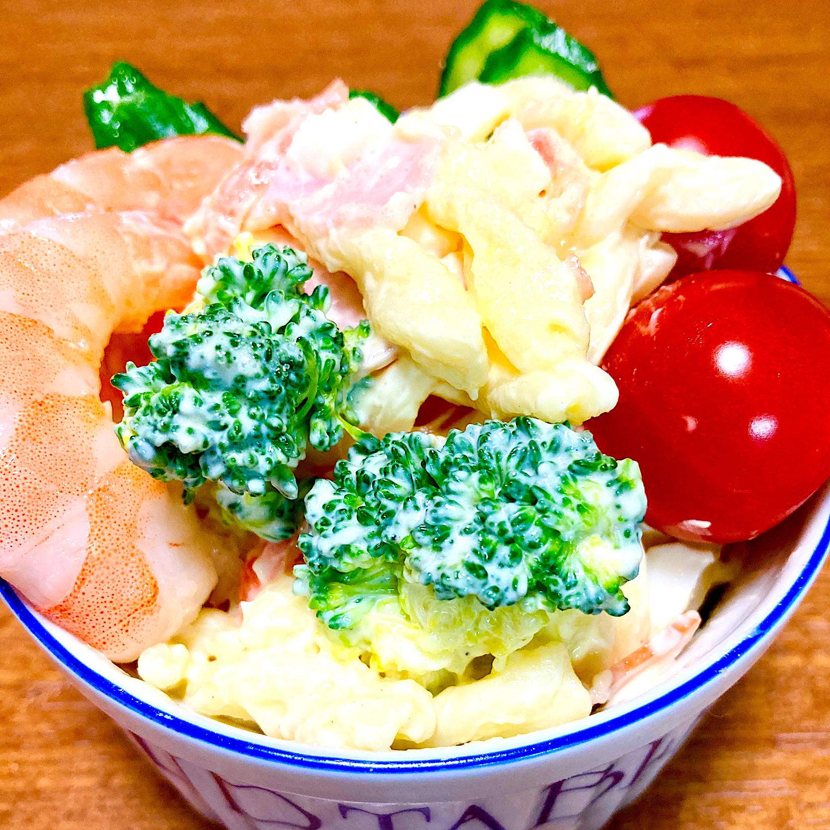 マカロニ玉子サラダ🥗海老もね❣️