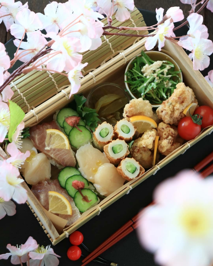 🌱お寿司と唐揚げの欲張り弁当🌱