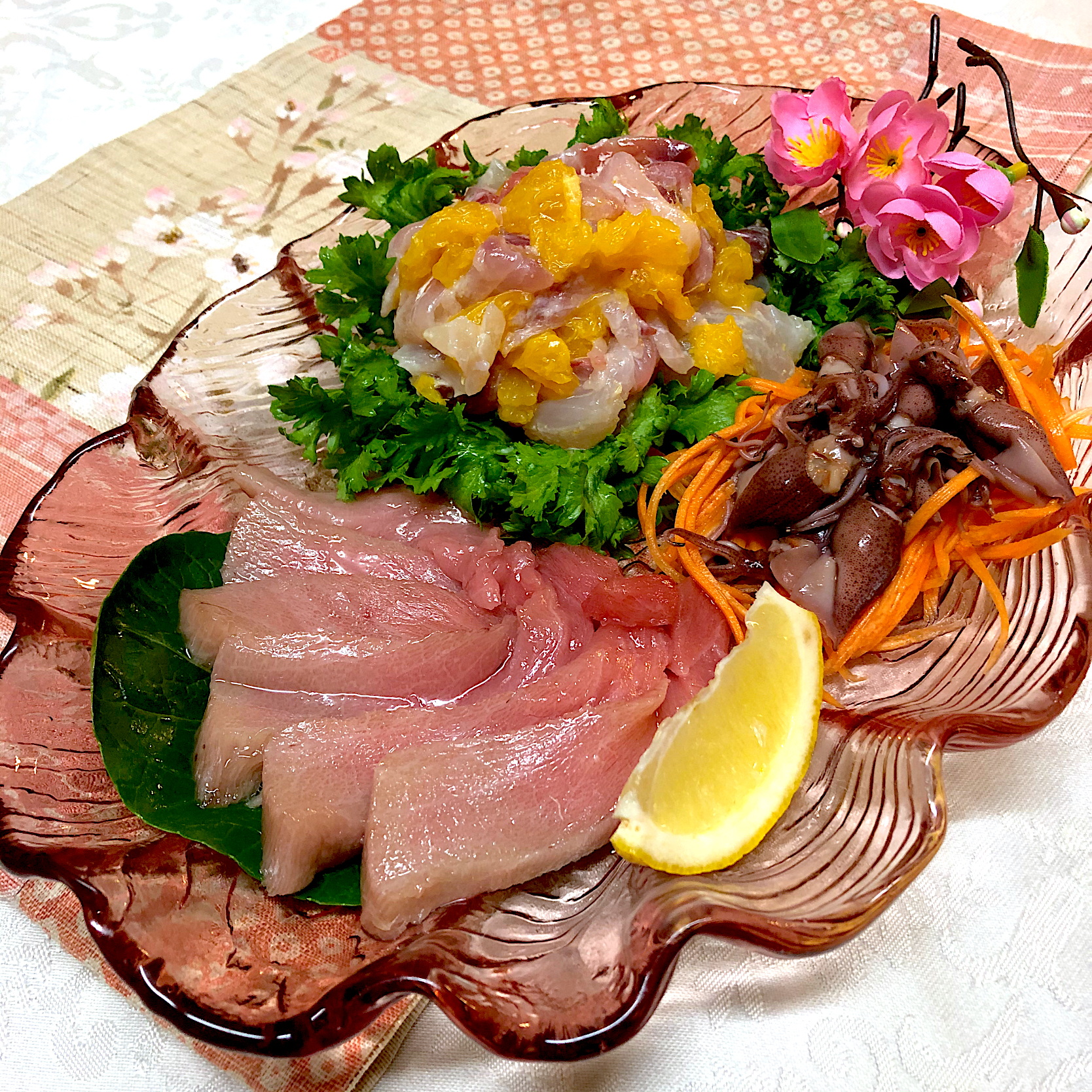 マグロ大トロ＊鯛昆布締めオレンジ🍊ホタルイカ人参ピクルスか