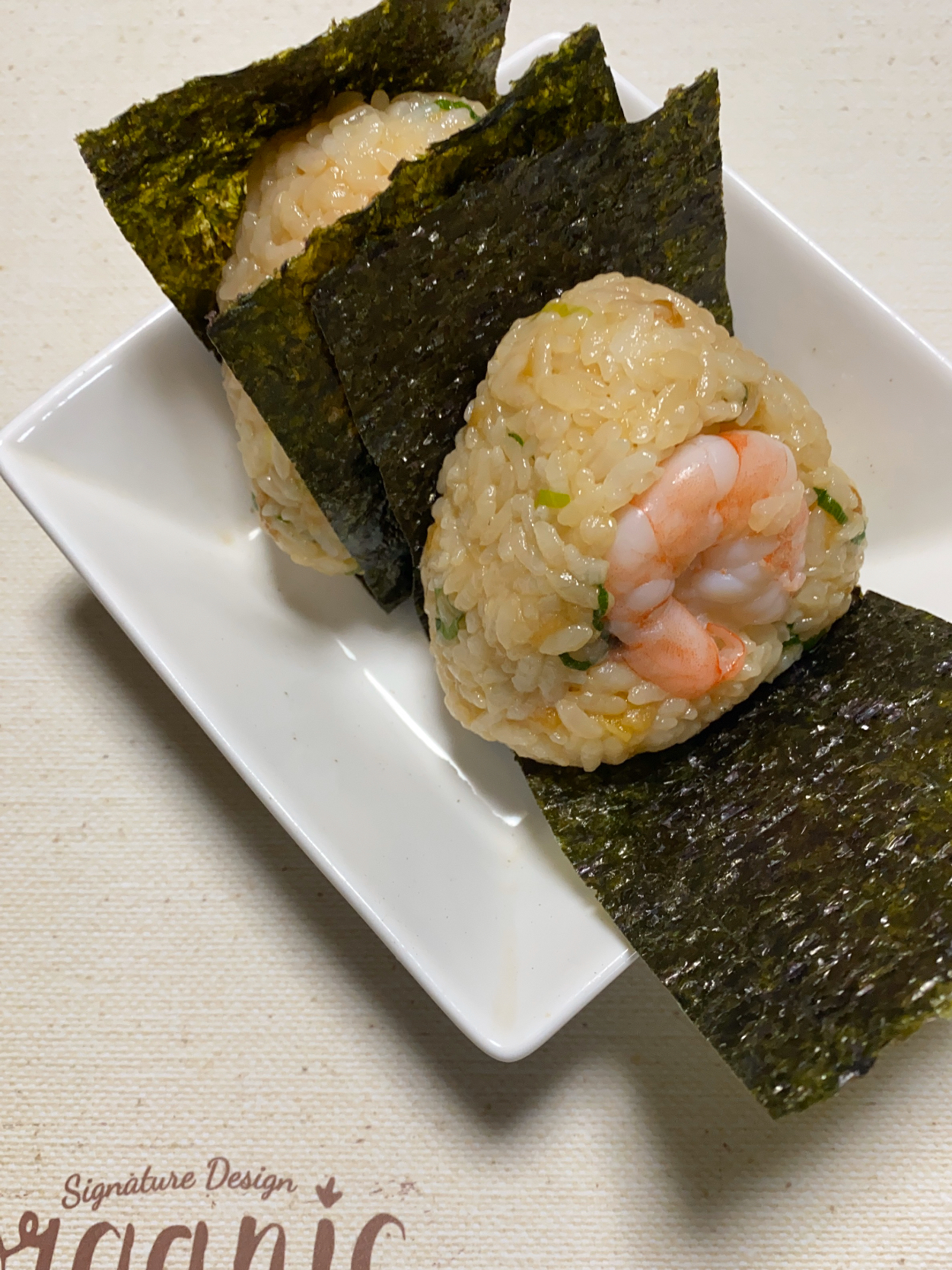 定番天かすおにぎり🍙エビをのせて天むす風に🦐