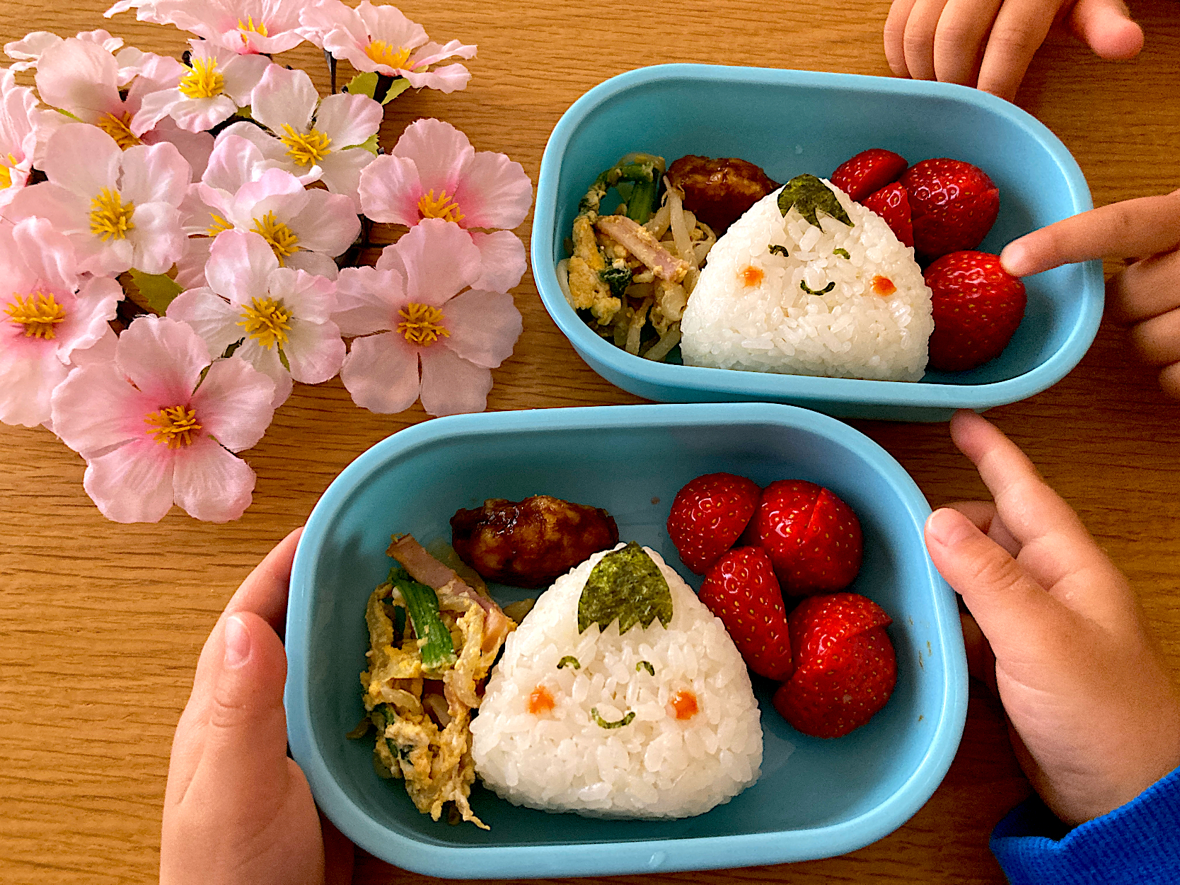 ＊ちびたんとべびたんのお弁当🍱🌸＊