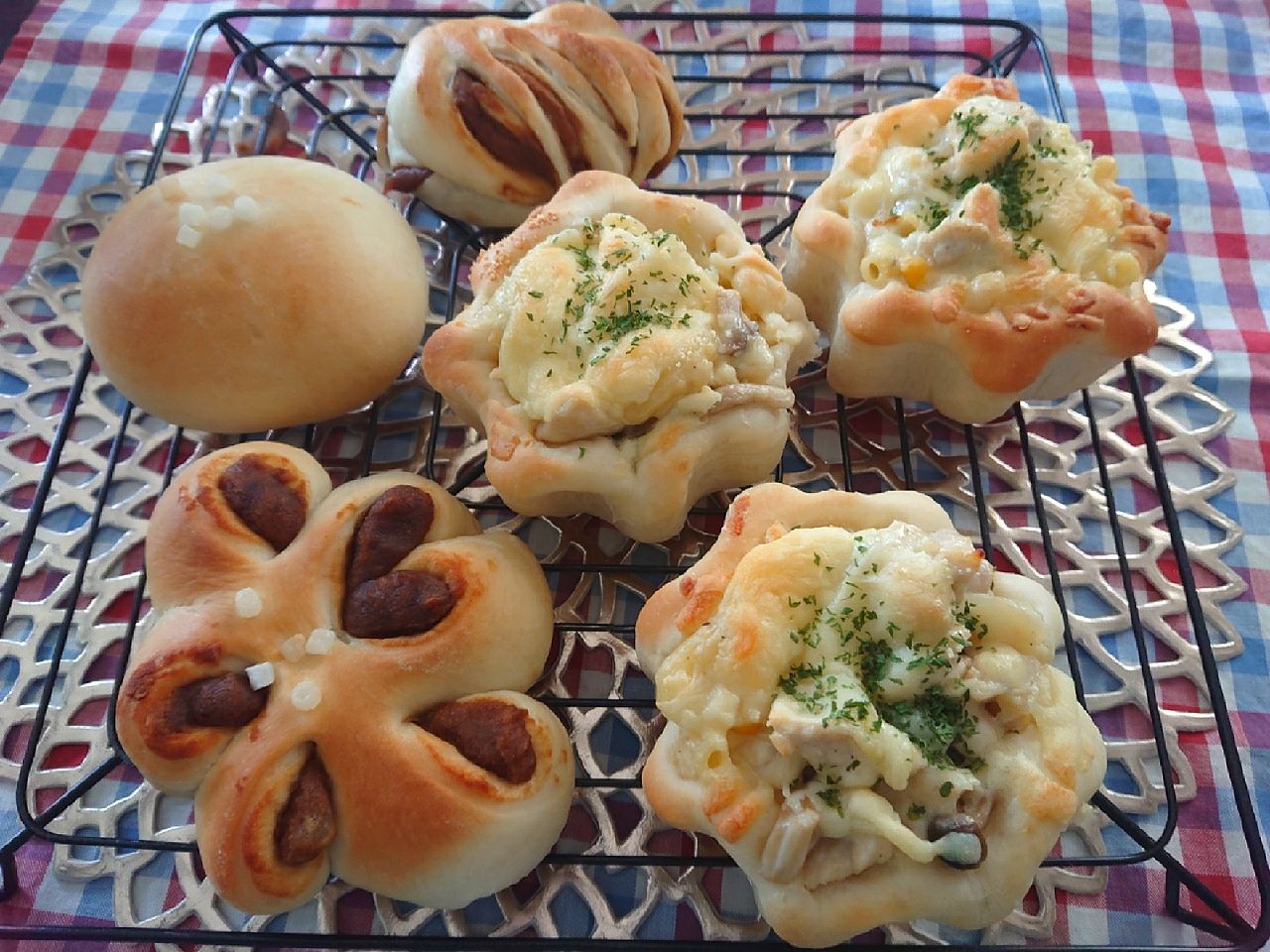 ダブルチーズチキングラタンパン&コーヒーあんパン✨