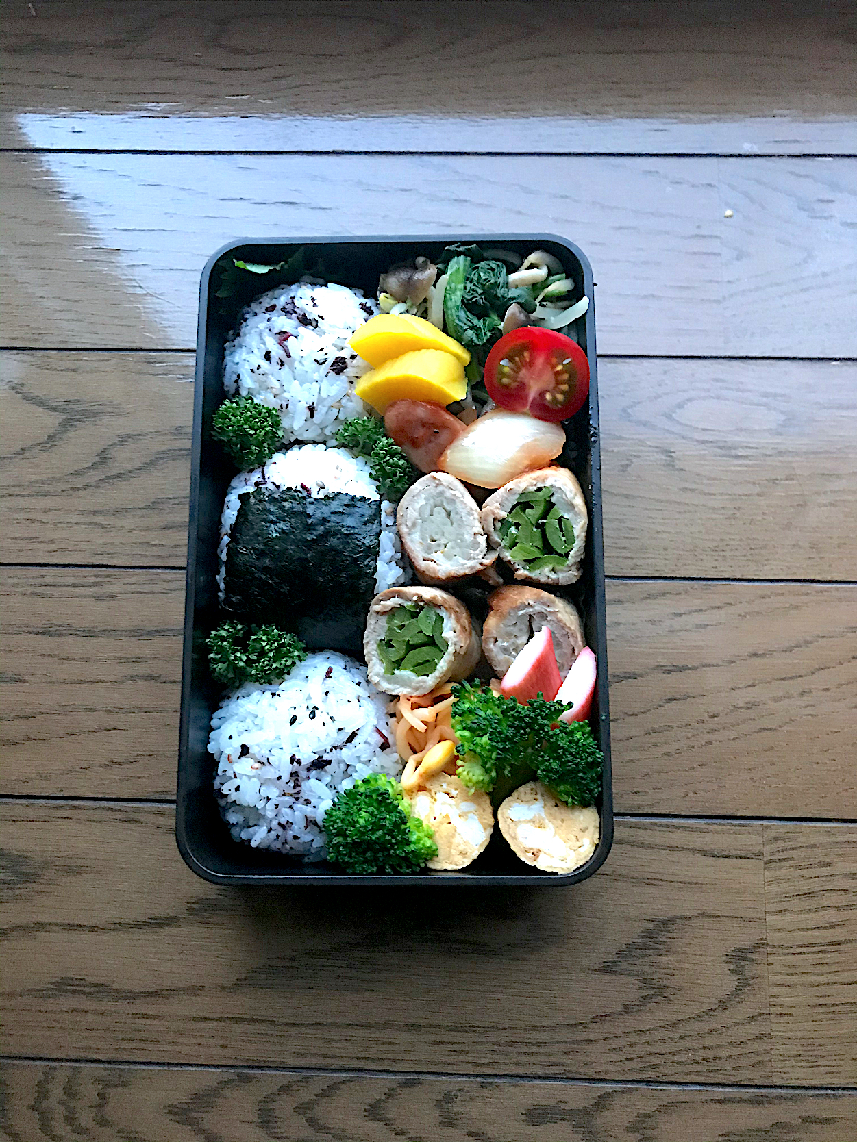 おにぎり弁当 パパ弁