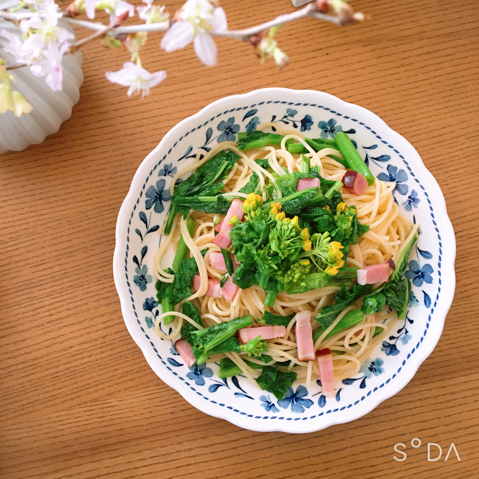 菜の花とベーコンのパスタ𓆸