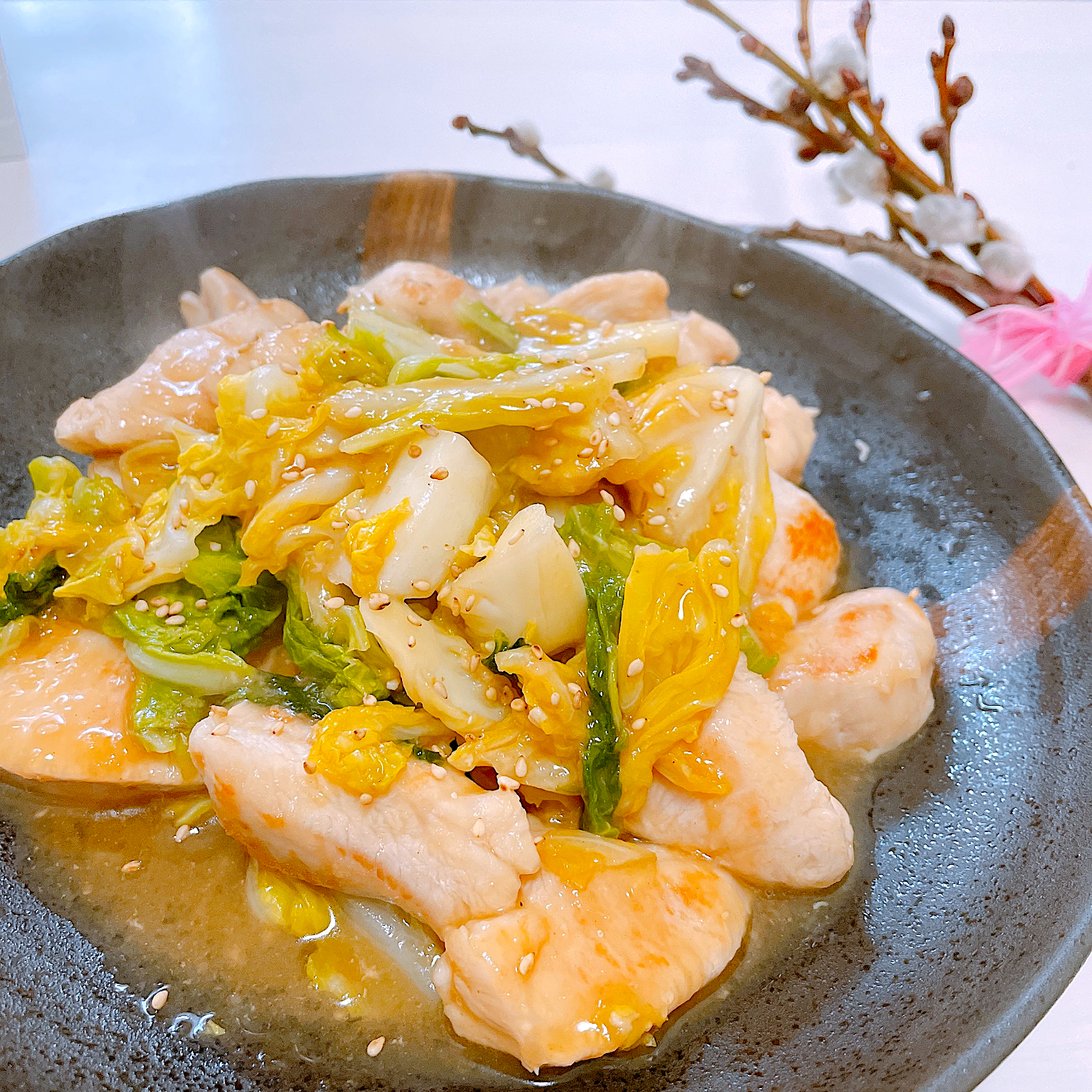 かおちゃんさんの料理 鶏むね肉と春キャベツの生姜焼き♪丼でも♡