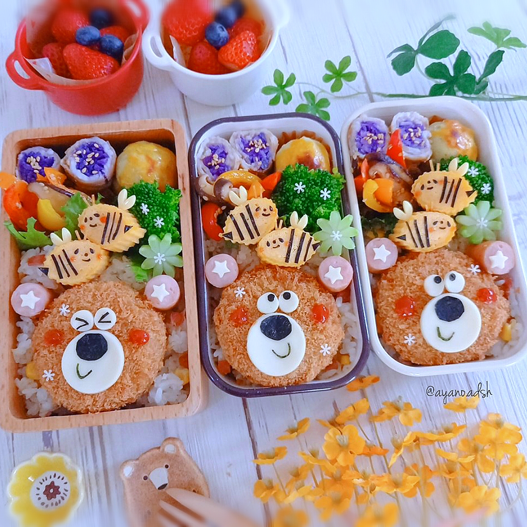 🐻コロッケと🐝卵焼きのお弁当
コロッケの下はチャーハンです😊