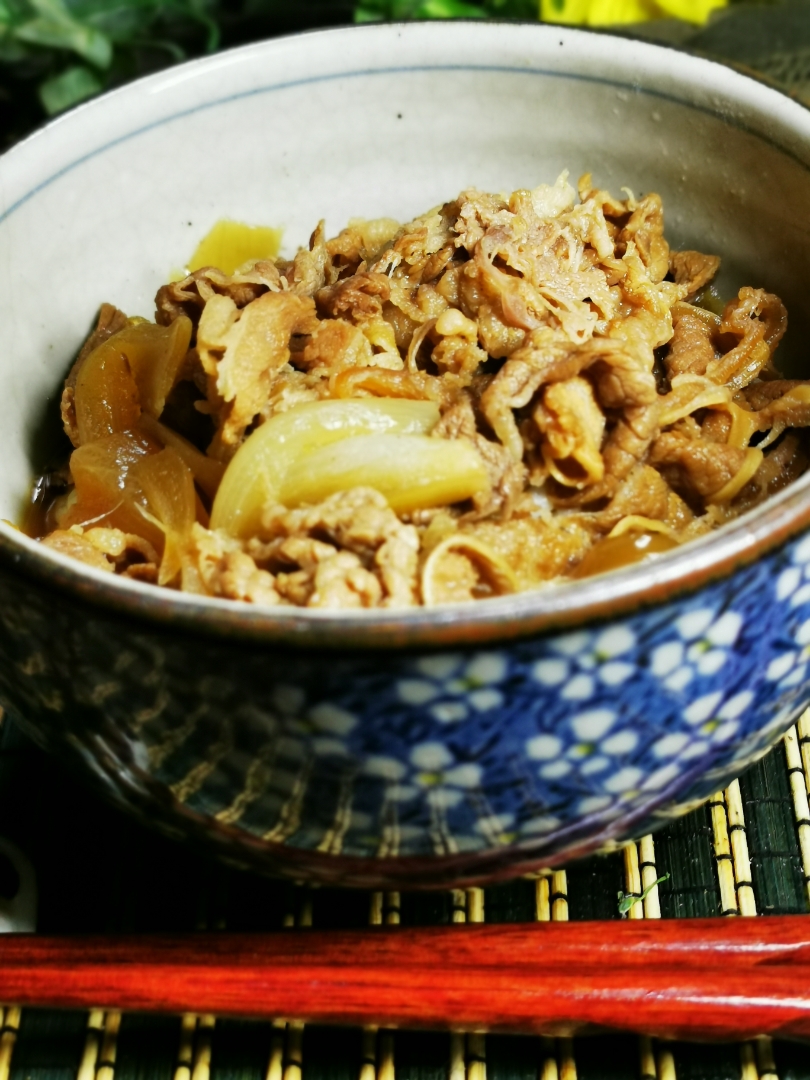 １日☔で🥶牛丼ランチ👌😀