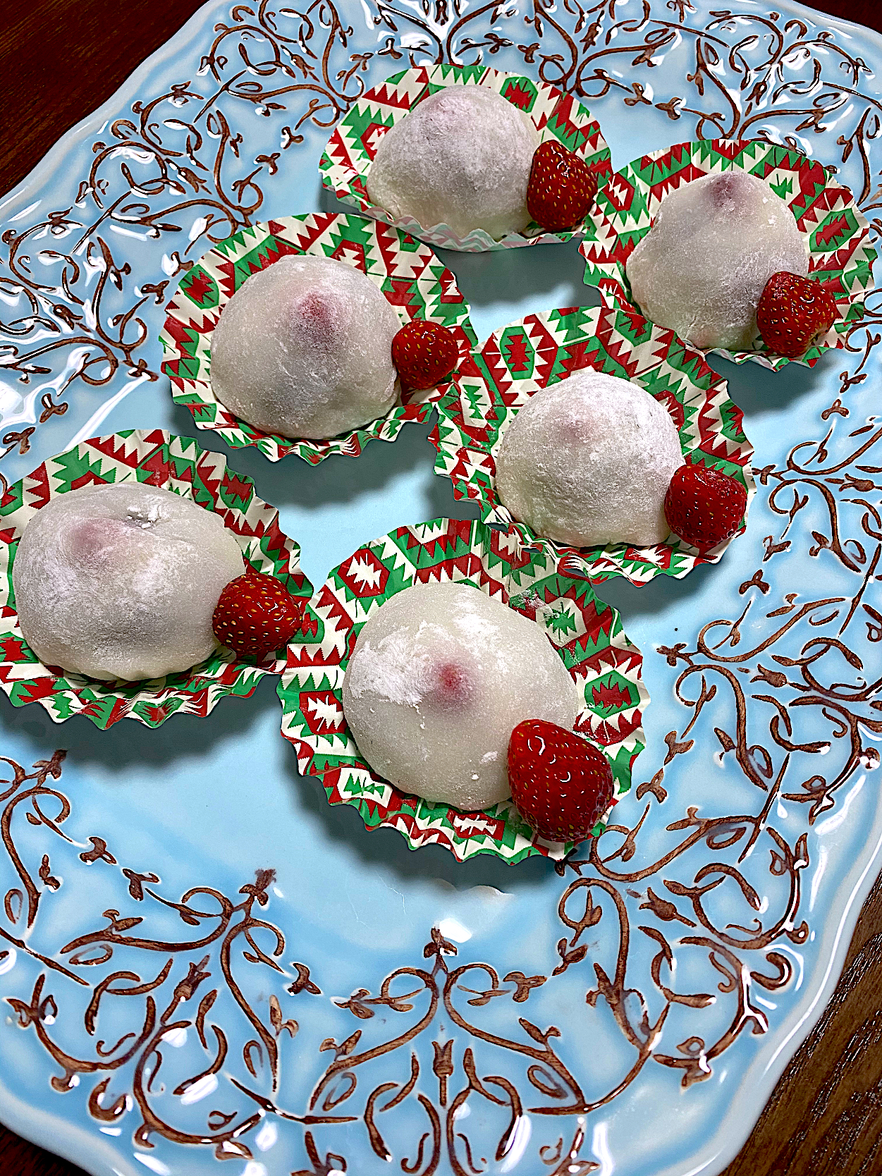 acoさんの料理 いちご大福🍓切り餅をチンして、ハイ、出来上がり💕